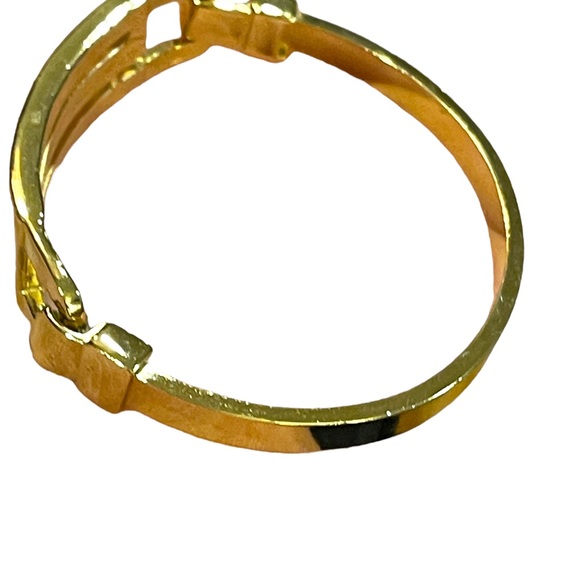 Lovely gold finish GIVENCHY Authentic fancy bracelet - Picture 3 of 7